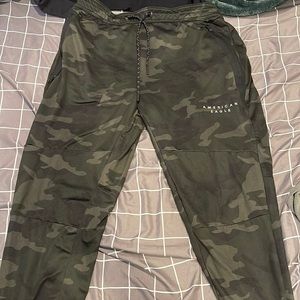 American Eagle Men’s Camo Joggers. Size Medium